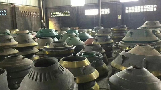 খাদ ইস্পাত পাথর পেষণকারী খুচরা যন্ত্রাংশ PE600*900 চোয়াল পেষণকারী পরিধান প্লেট