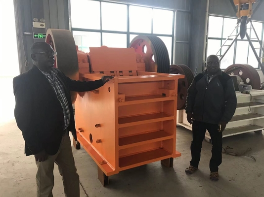 55Kw হার্ড গ্রানাইট ছোট রক ক্রাশিং মেশিন PE500*750 হলুদ সাদা