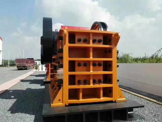 মাইনিং গ্রানাইট চোয়াল পেষণকারী মেশিন PE900*1200 100 TPH স্টোন ক্রাশার প্ল্যান্ট