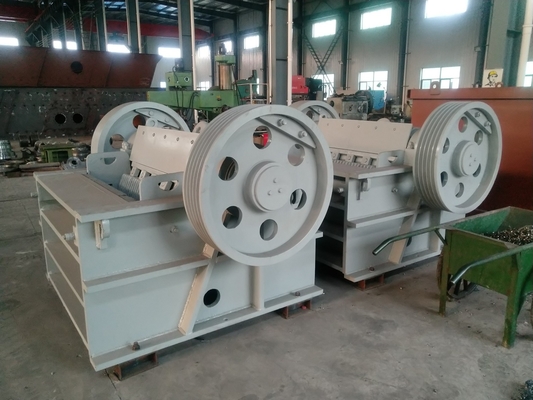 37Kw চোয়াল পেষণকারী মেশিন PE400*600 বড় ক্ষমতা কোয়ারি রক পেষণকারী